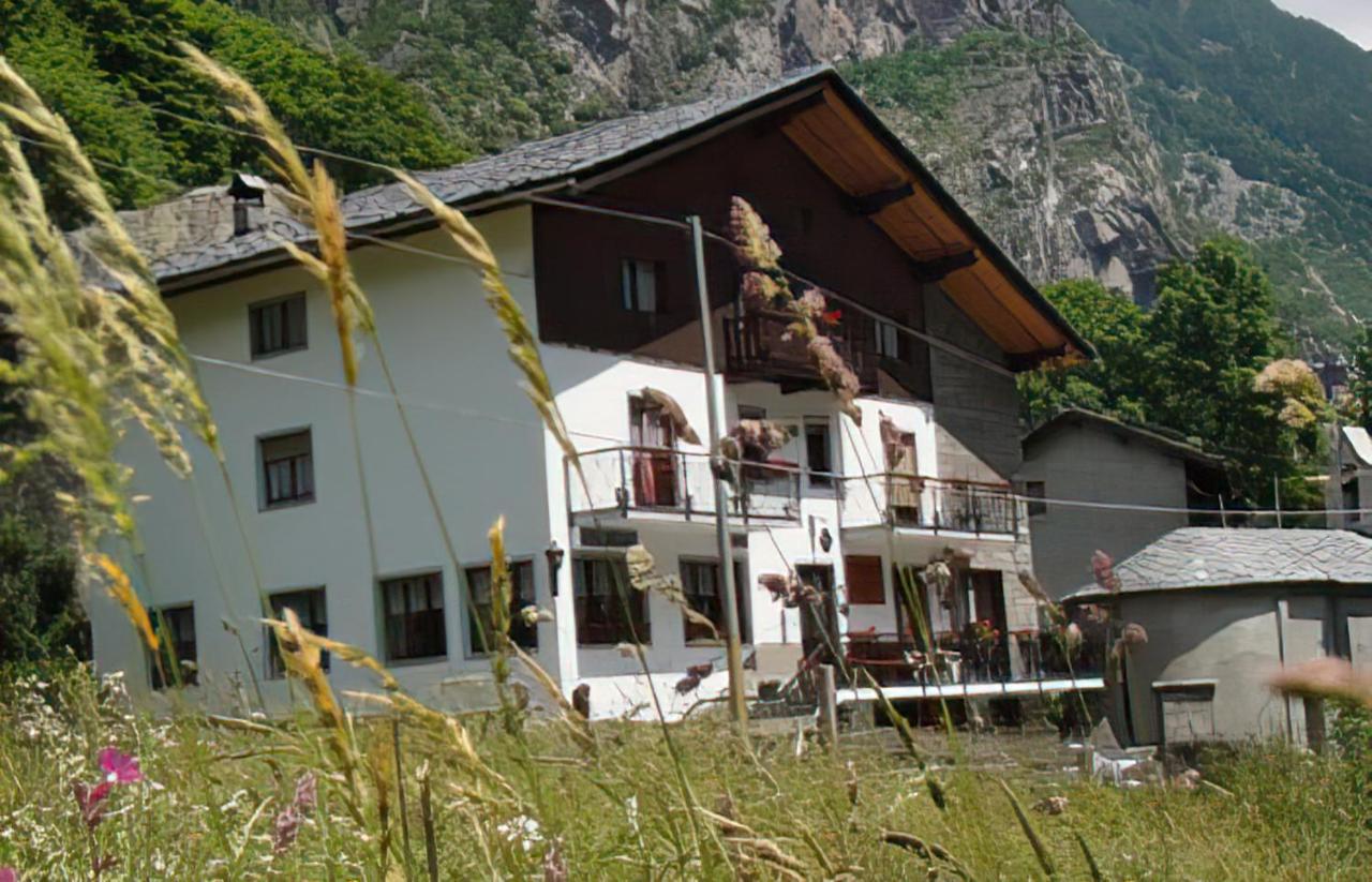 Hotel Laurent Gaby Exteriér fotografie